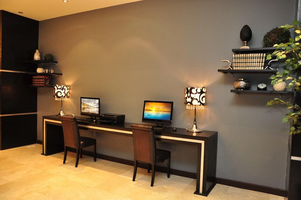 Al Manzil Hotel Bahrain — 8