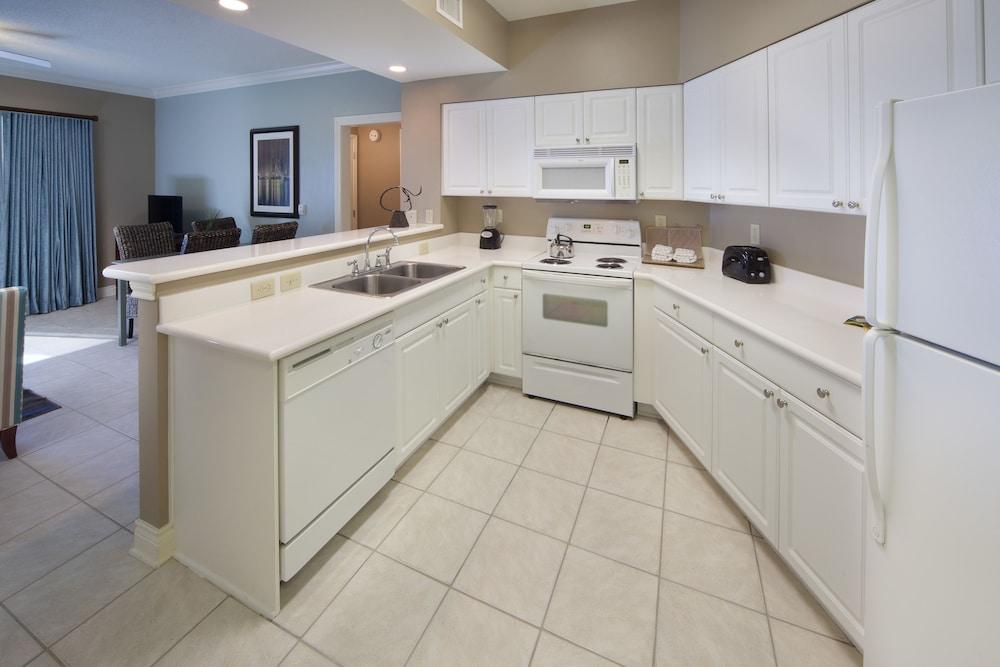 Holiday Inn Club Vacations Galveston Beach Resort — 10