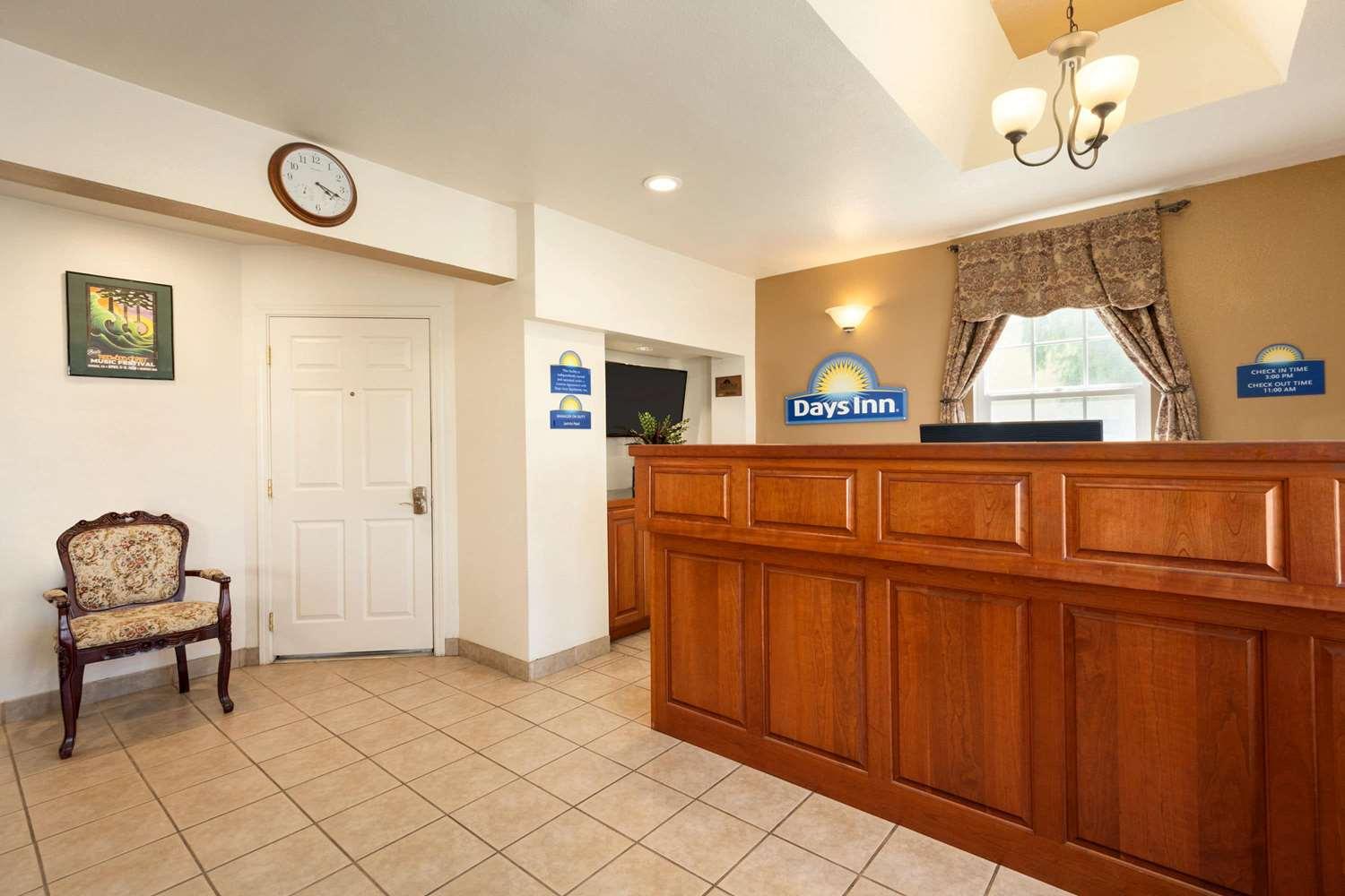 Days Inn by Wyndham Eureka CA — 8