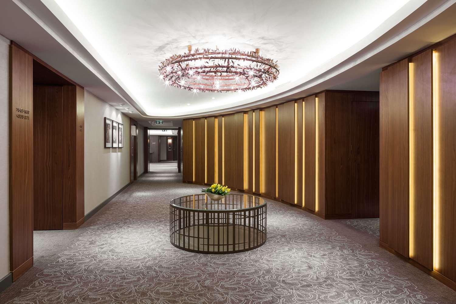 Hilton Kyiv Hotel — 8