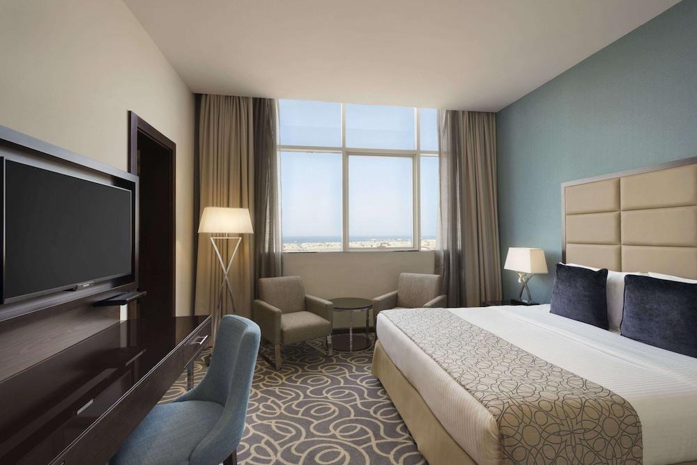 Ramada by Wyndham Abu Dhabi Corniche — 9
