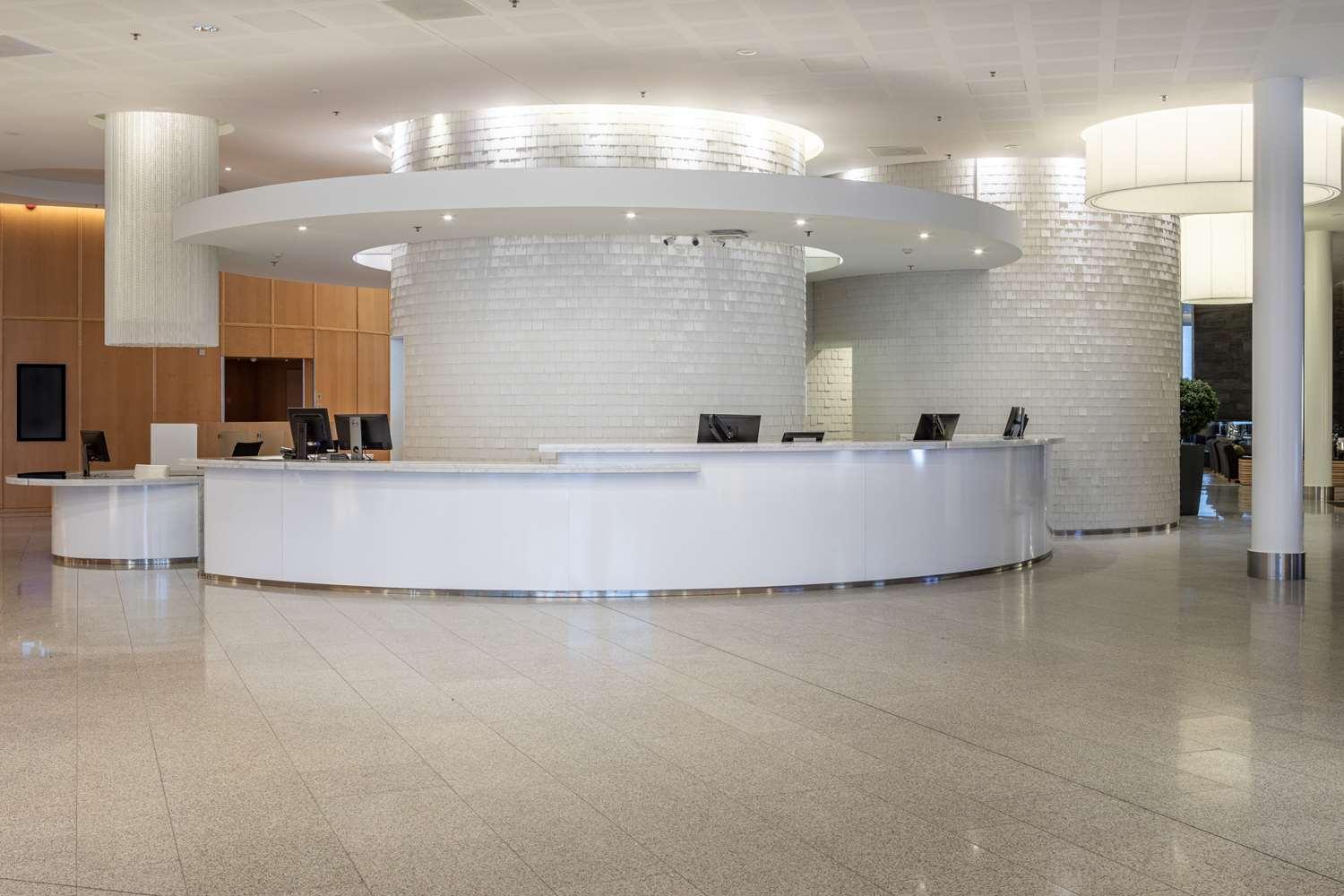 Hilton Helsinki Airport