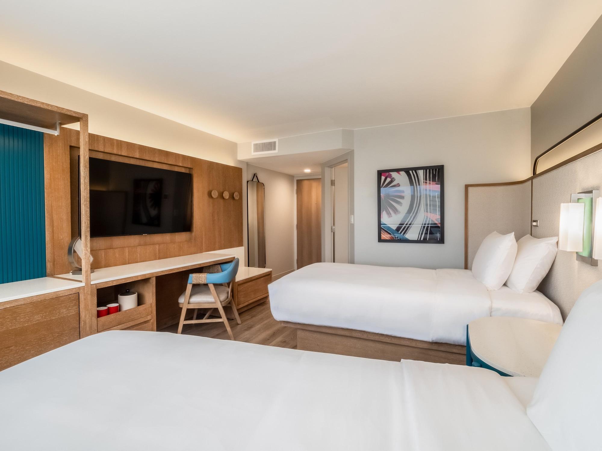 Crowne Plaza Resort Guam — 10