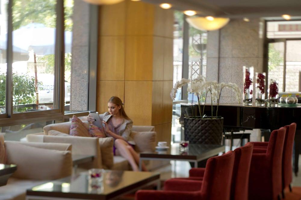 Radisson Blu Martinez Beirut — 10