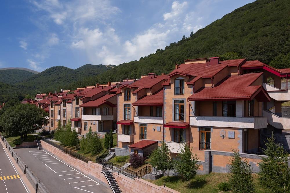 Tsaghkadzor Marriott Hotel — 2
