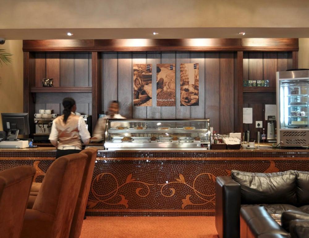 Happy Valley Hotel Ezulwini — 5
