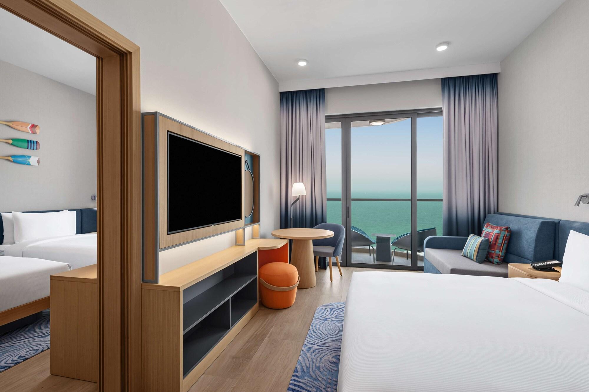 Hampton By Hilton Marjan Island — 7