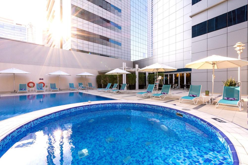 Premier Inn Abu Dhabi Capital Centre — 6