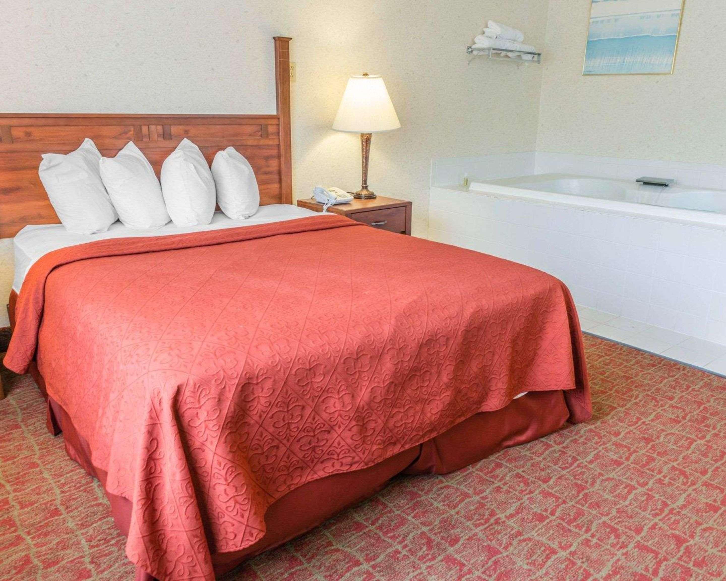 Quality Inn Royle — 6