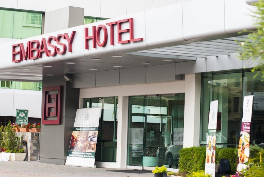 Hotel Embassy 1096188 — 2
