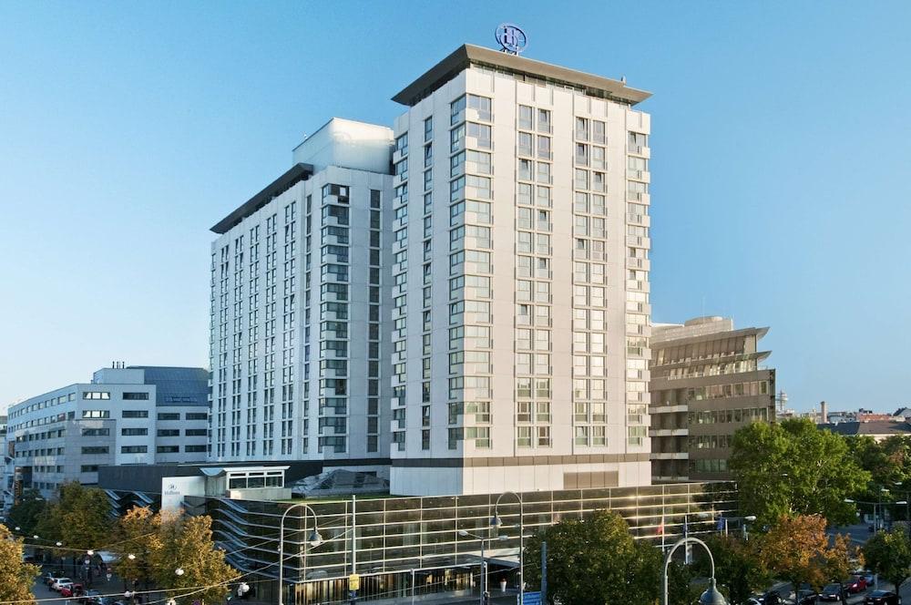 Hilton Vienna Park 2294 — 5
