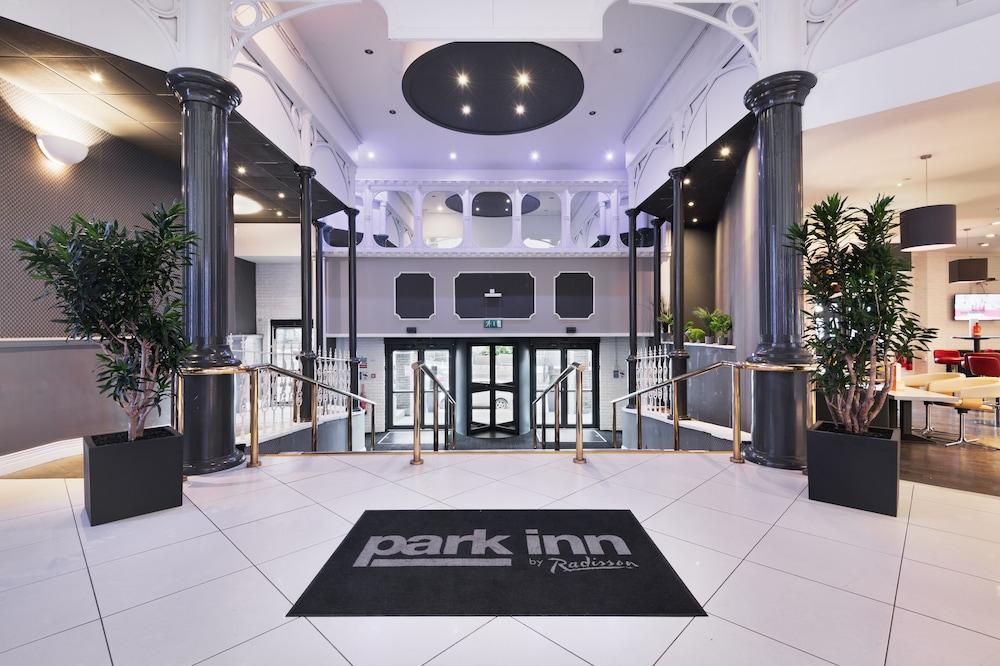 Park Inn by Radisson Cardiff City Centre — 5