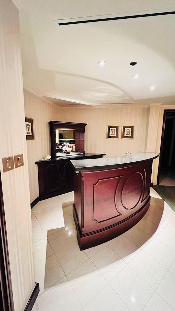 Connaught Palace Hotel — 8
