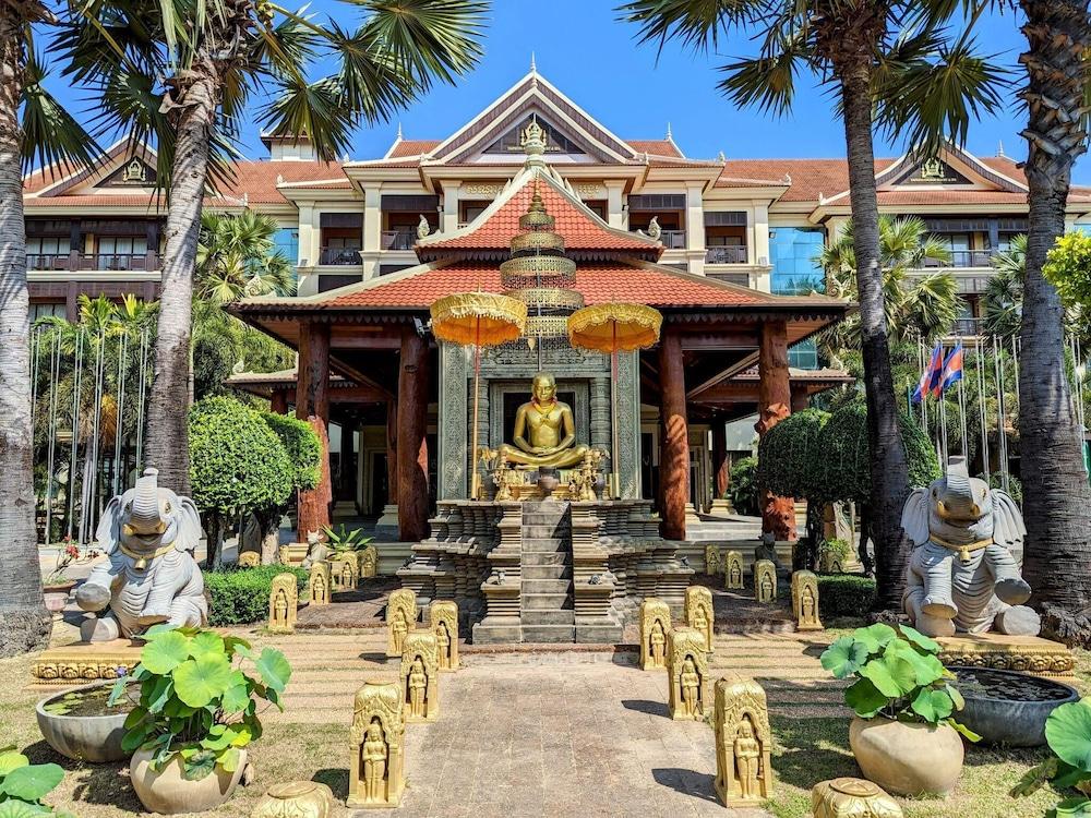 Empress Angkor Resort & Spa — 6