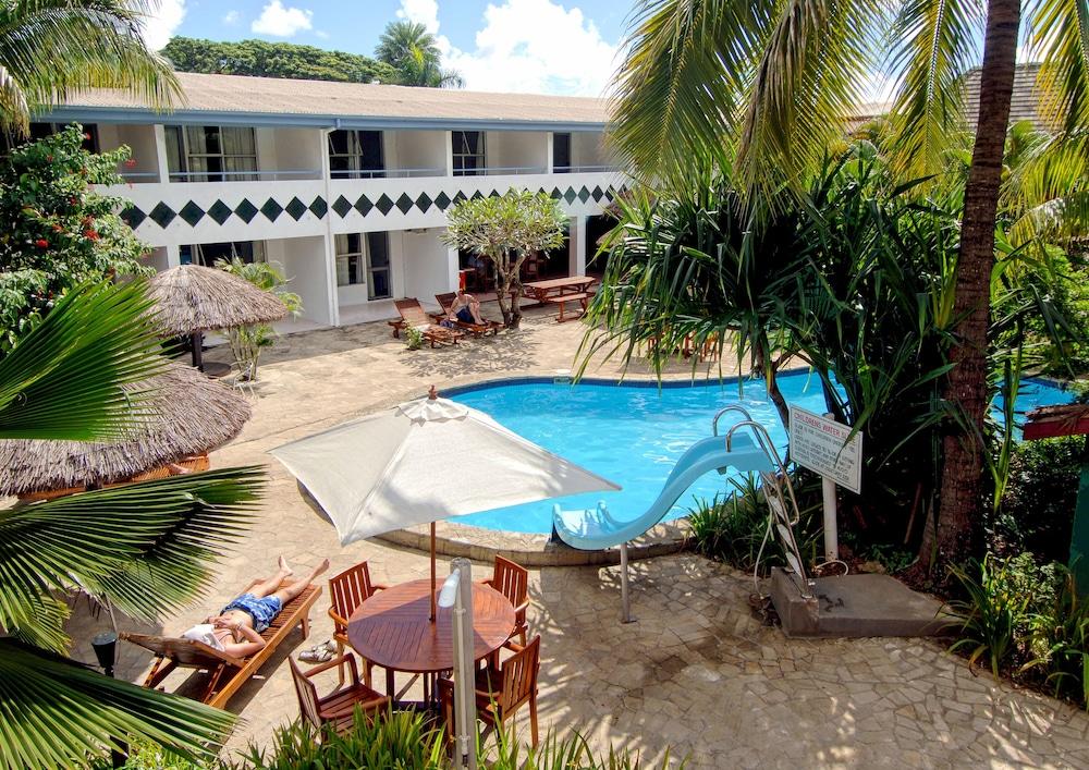 CAPRICORN INTERNATIONAL HOTEL — 7