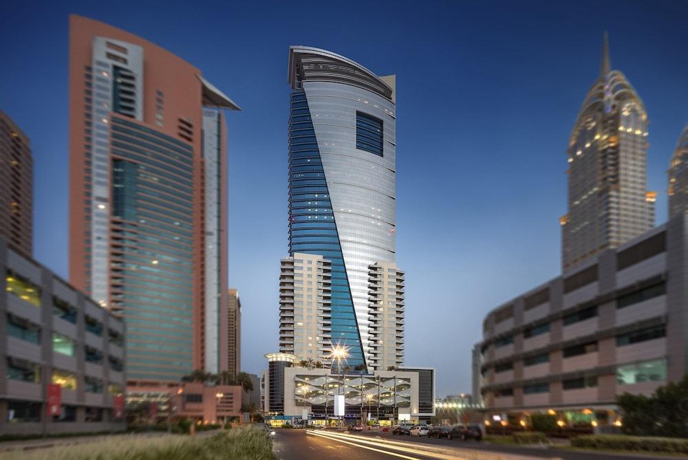 Staybridge Suites Dubai Internet City — 6