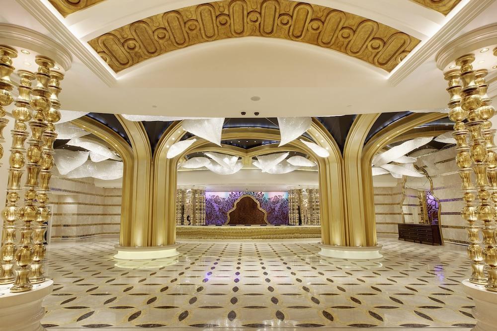 NagaWorld Hotel & Entertainment Complex 123954 — 10