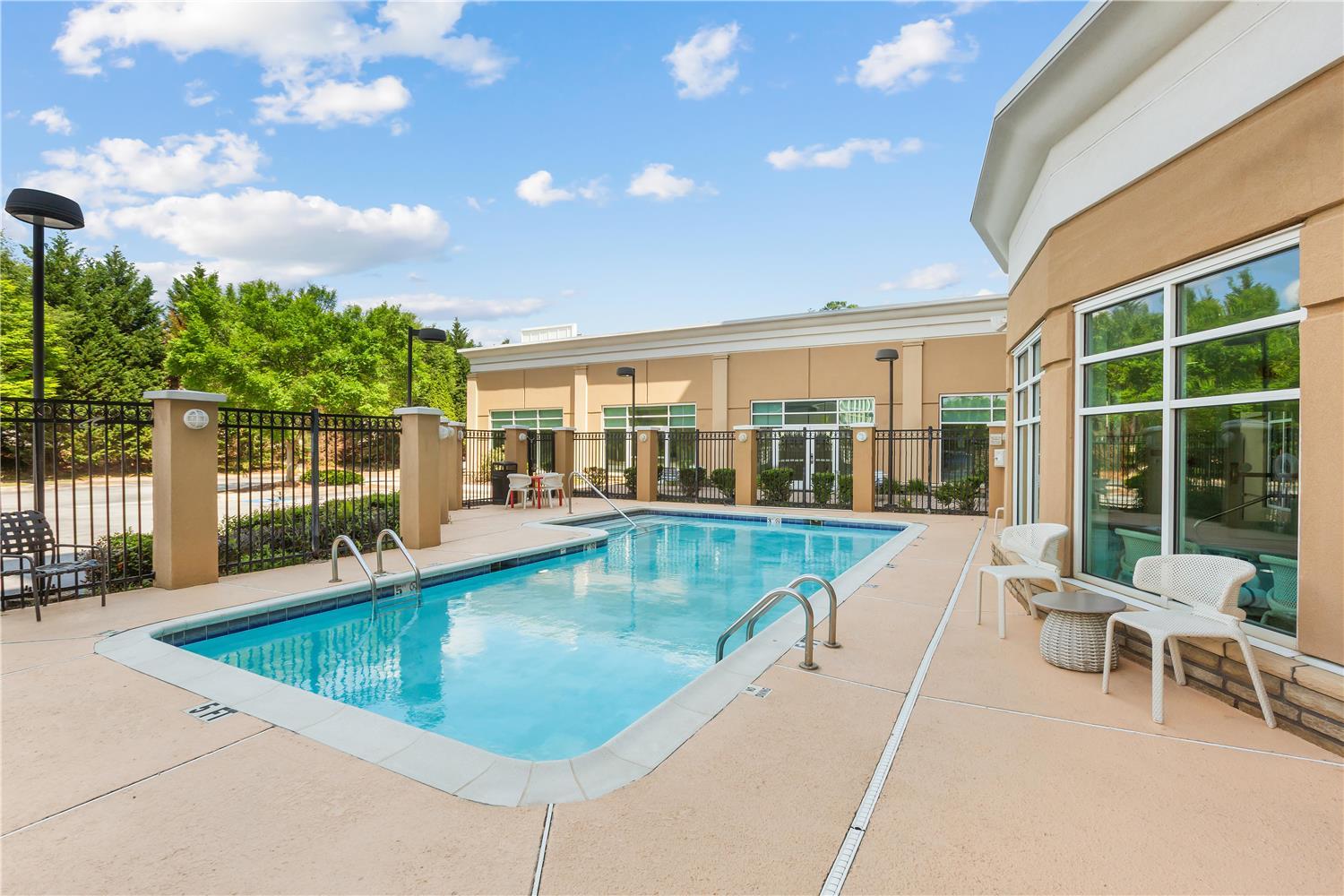 Hilton Garden Inn Atlanta Airport North — 9