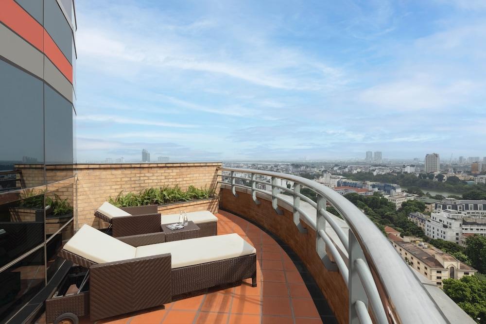 Melia Hanoi — 8