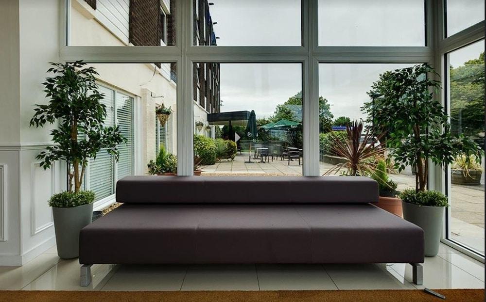 THE PARK HOTEL LIVERPOOL — 3