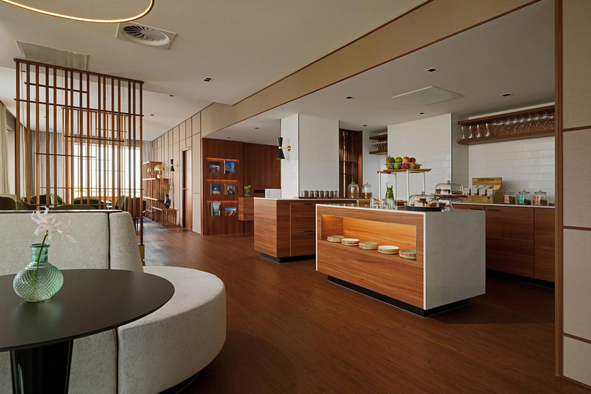 Rotterdam Marriott Hotel 81274 — 7