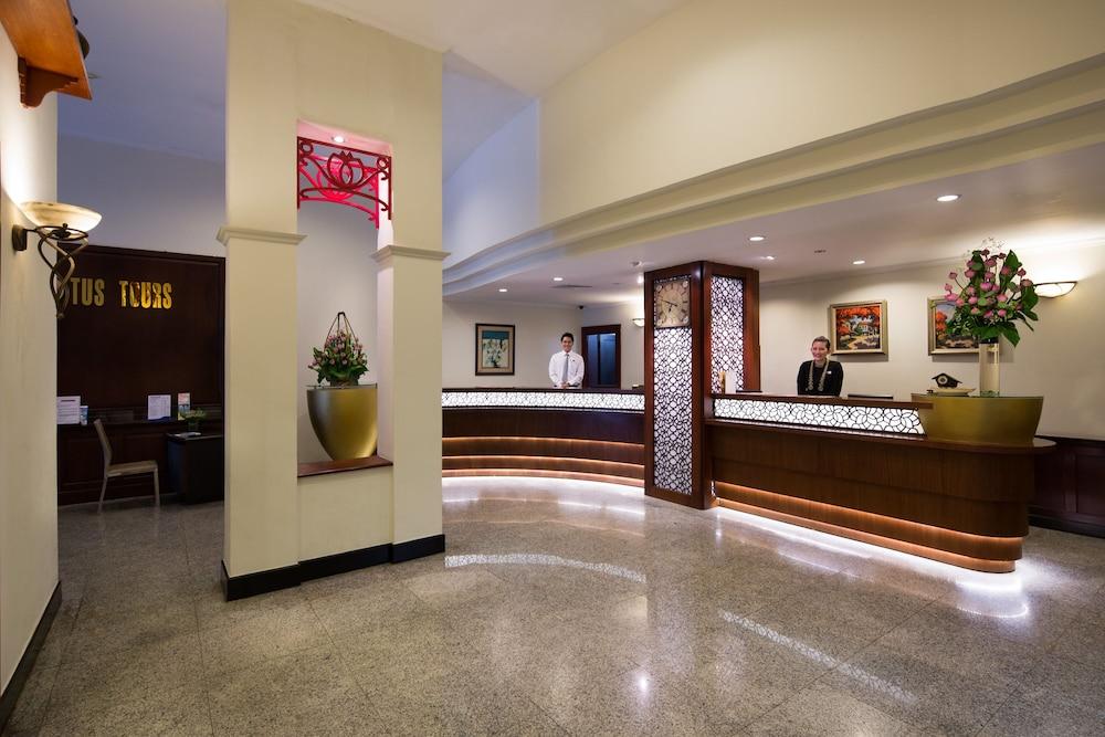 Bong Sen Hotel Saigon — 8