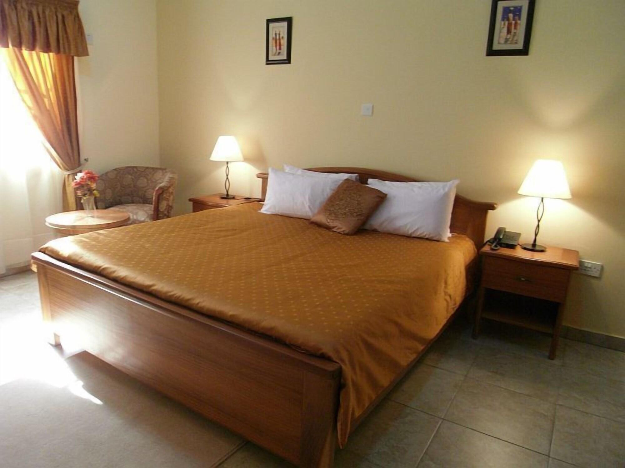Rayporsh Hotel 1150208 — 8
