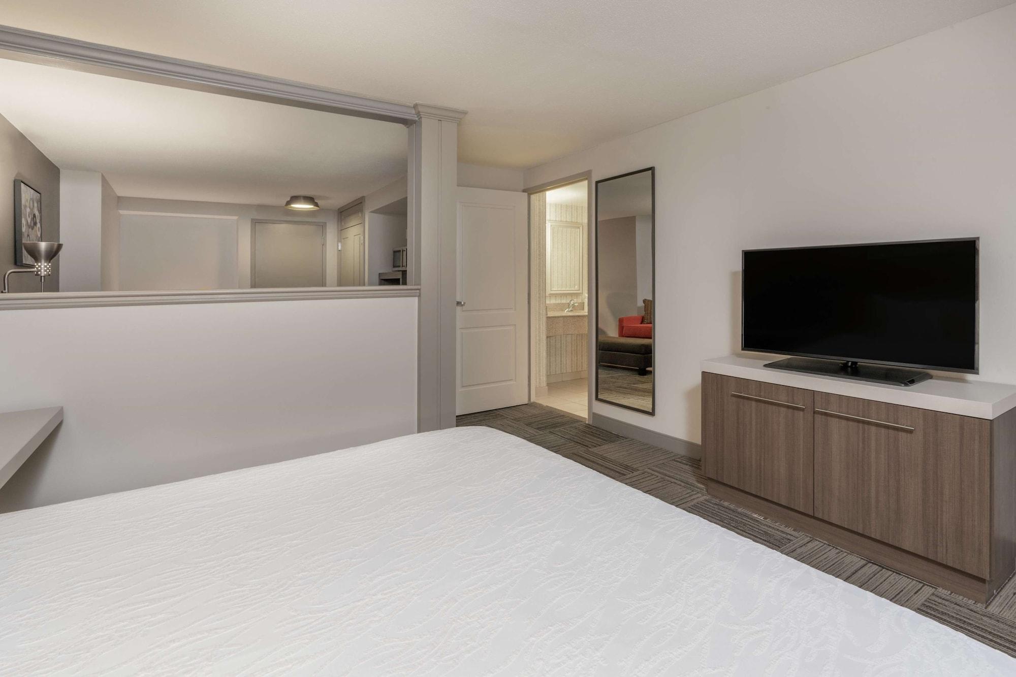 Hilton Garden Inn Syracuse — 2