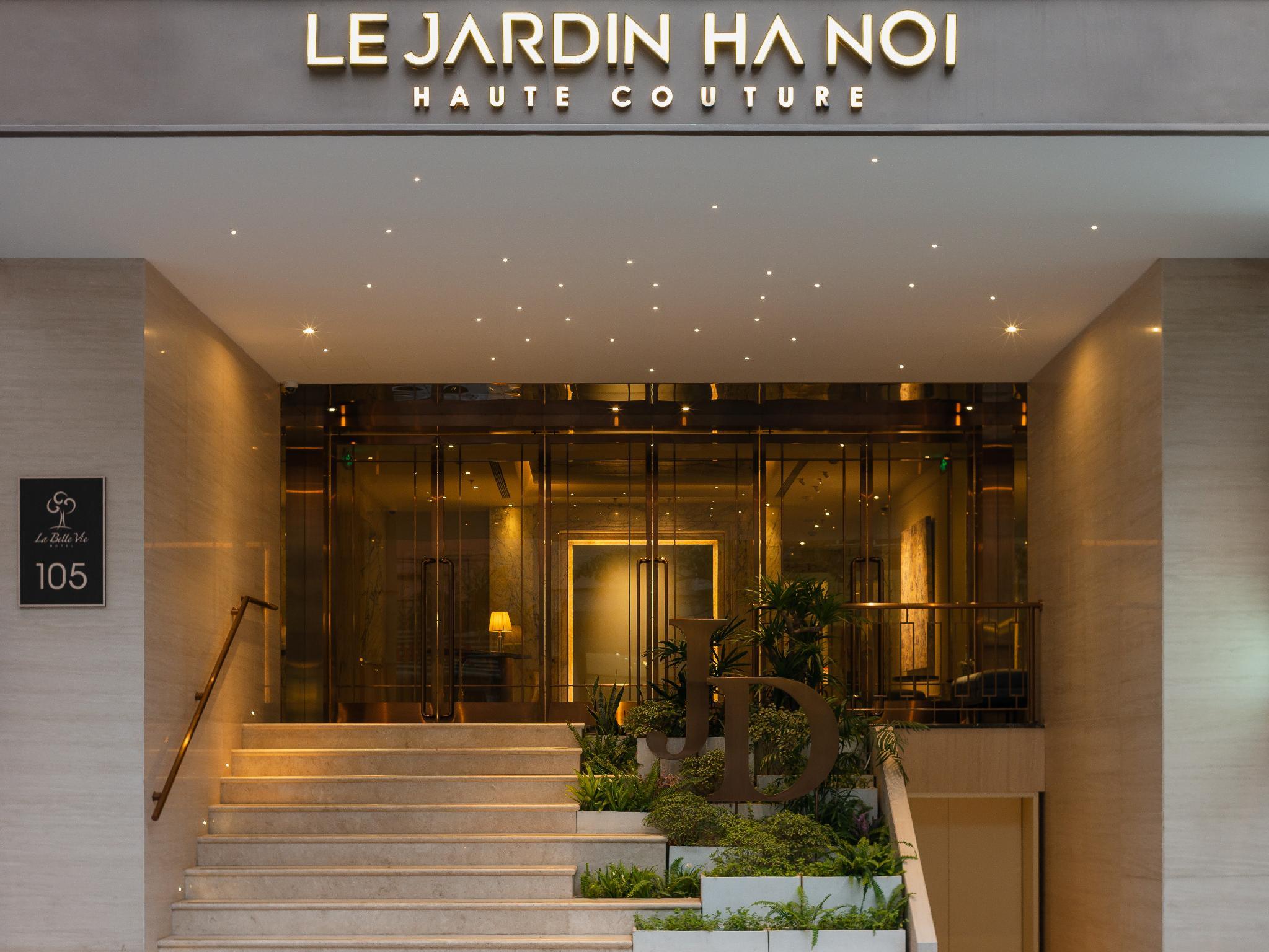 Le Jardin Hotel Haute Couture — 2