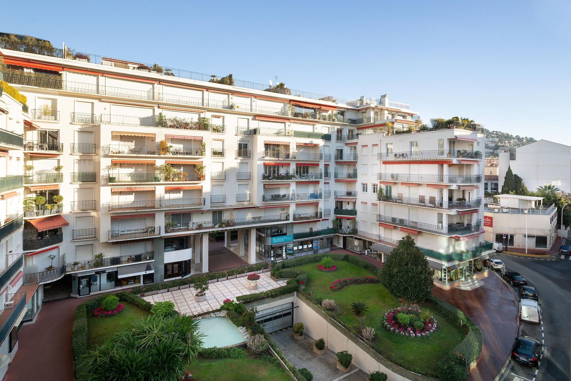 JW MARRIOTT CANNES — 7