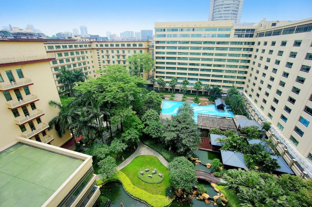 Dong Fang Hotel 3724 — 8
