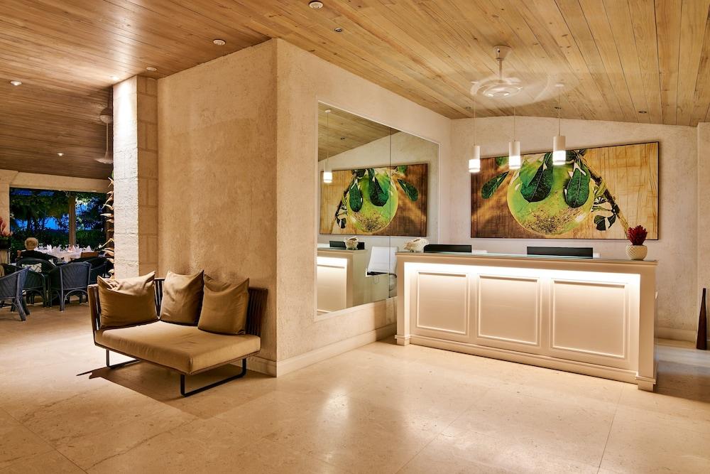 Calabash Luxury Boutique Hotel — 8