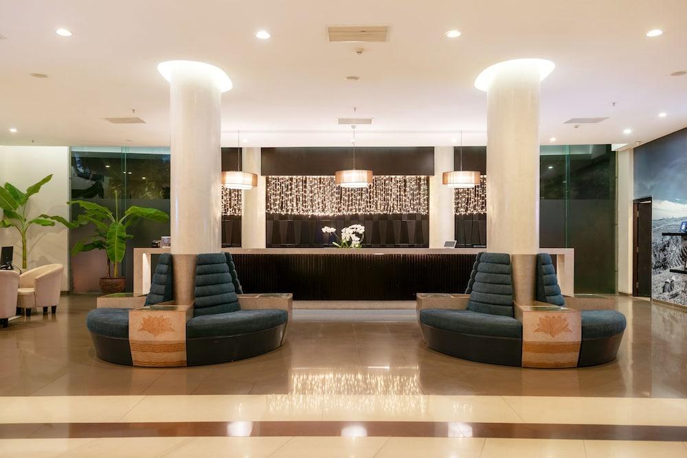 Melia Danang Beach Resort — 8