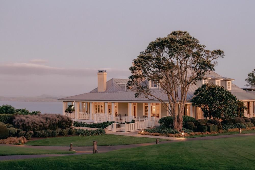 THE LODGE AT KAURI CLIFFS 88998 — 6