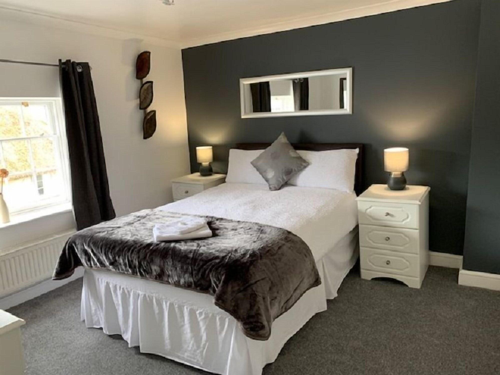 The Silverton Inn - B&B — 2