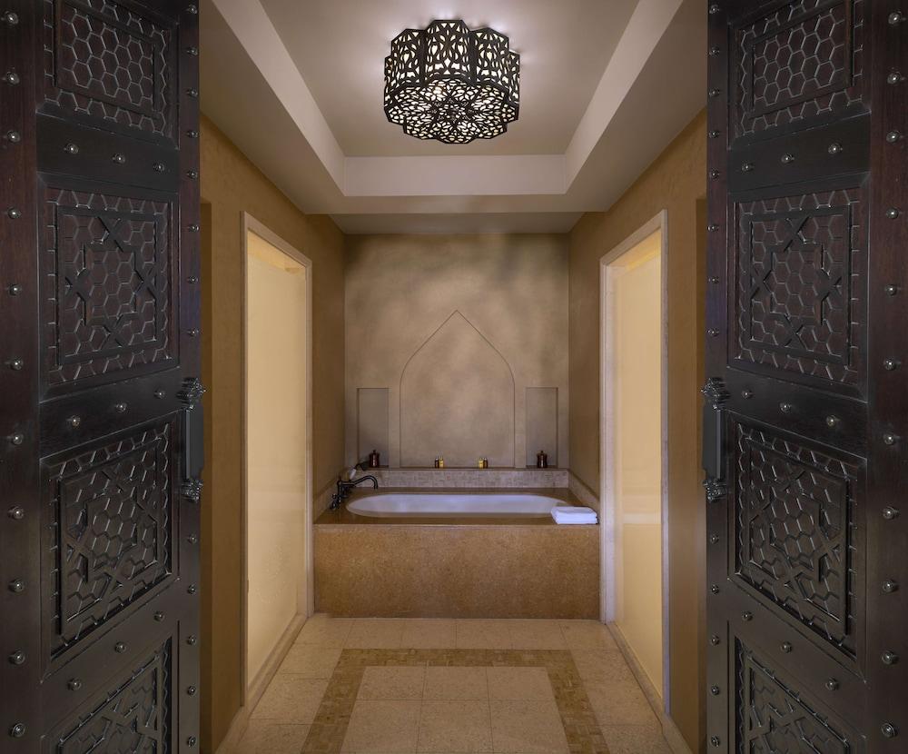 Qasr Al Sarab Desert Resort By Anantara — 8