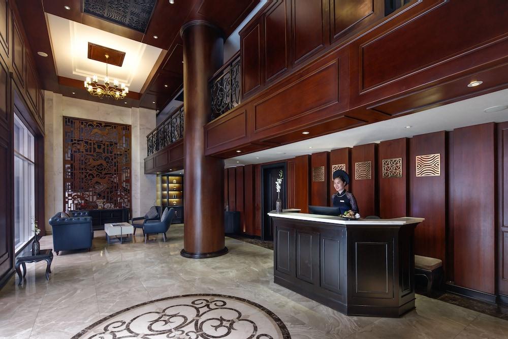 Paradise Suites Hotel — 9