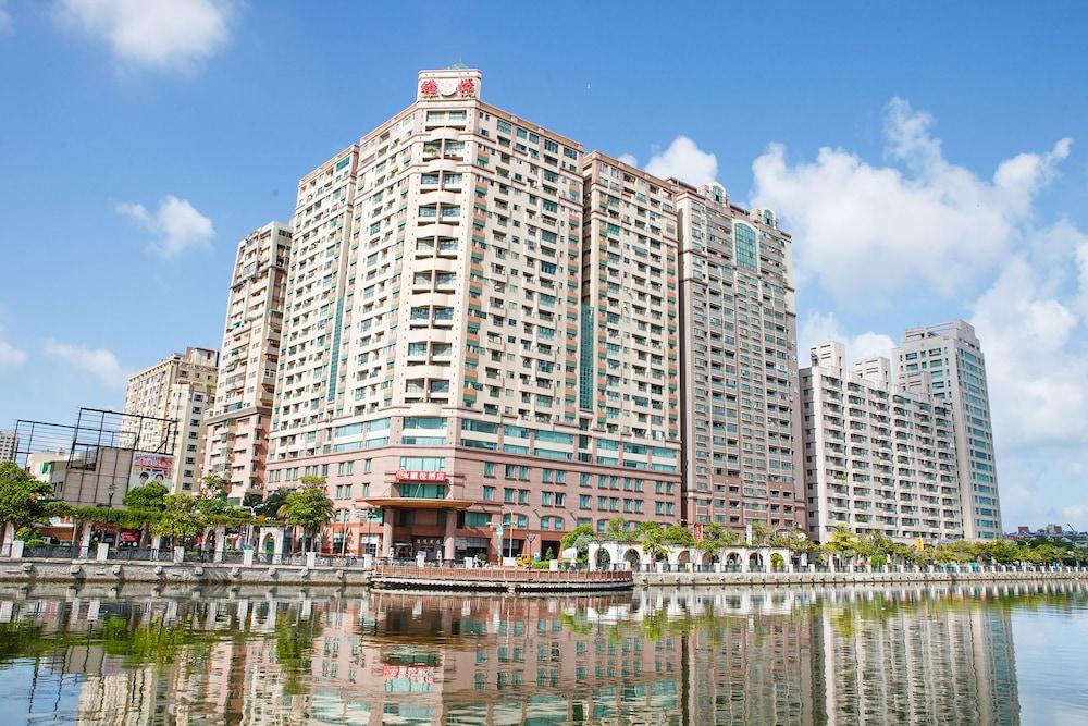 Tainan Wei Yat Grand 880535