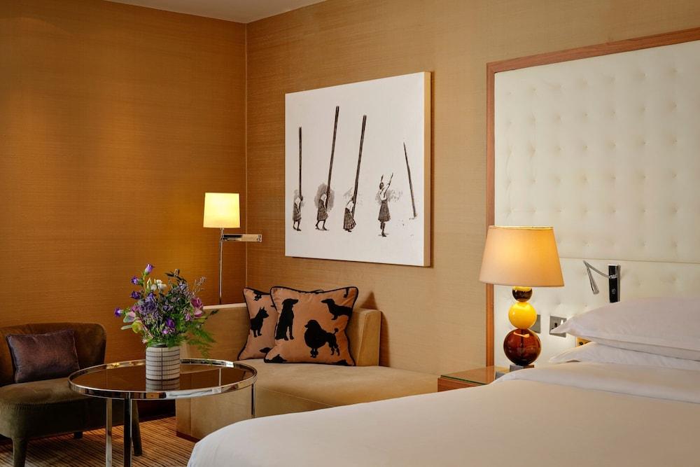 SHERATON GRAND HOTEL AND SPA — 10