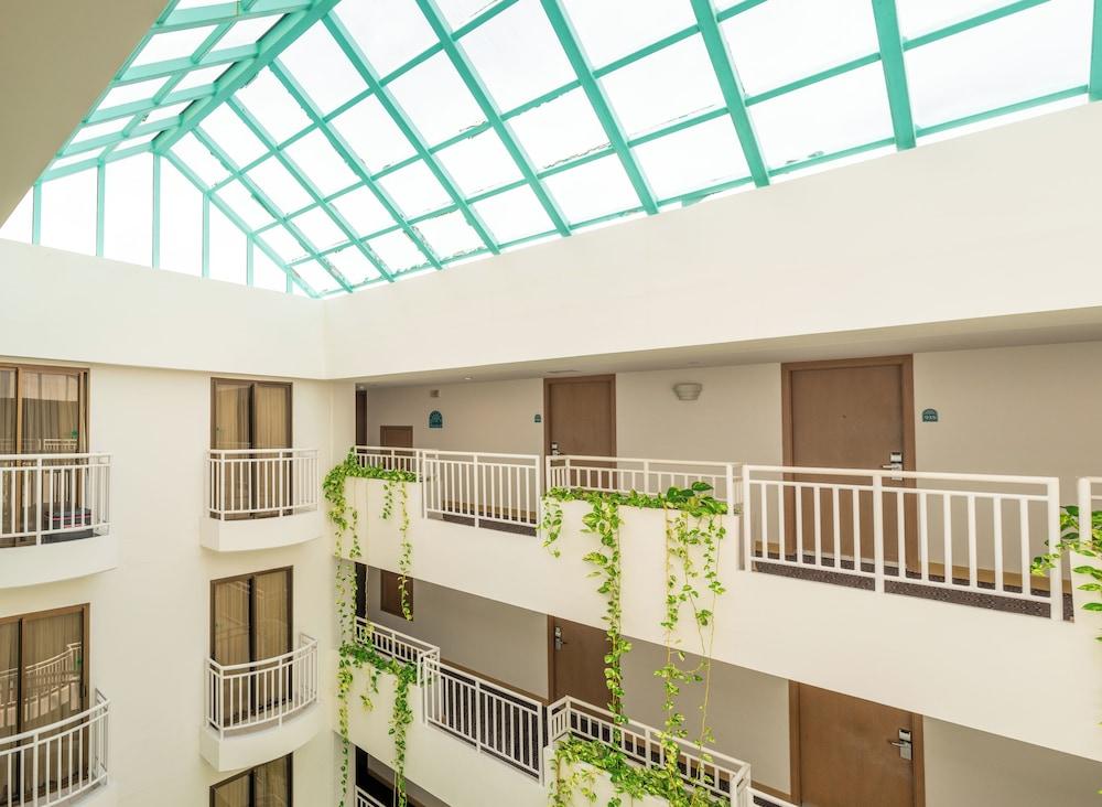 Holiday Resort and Spa Guam — 7
