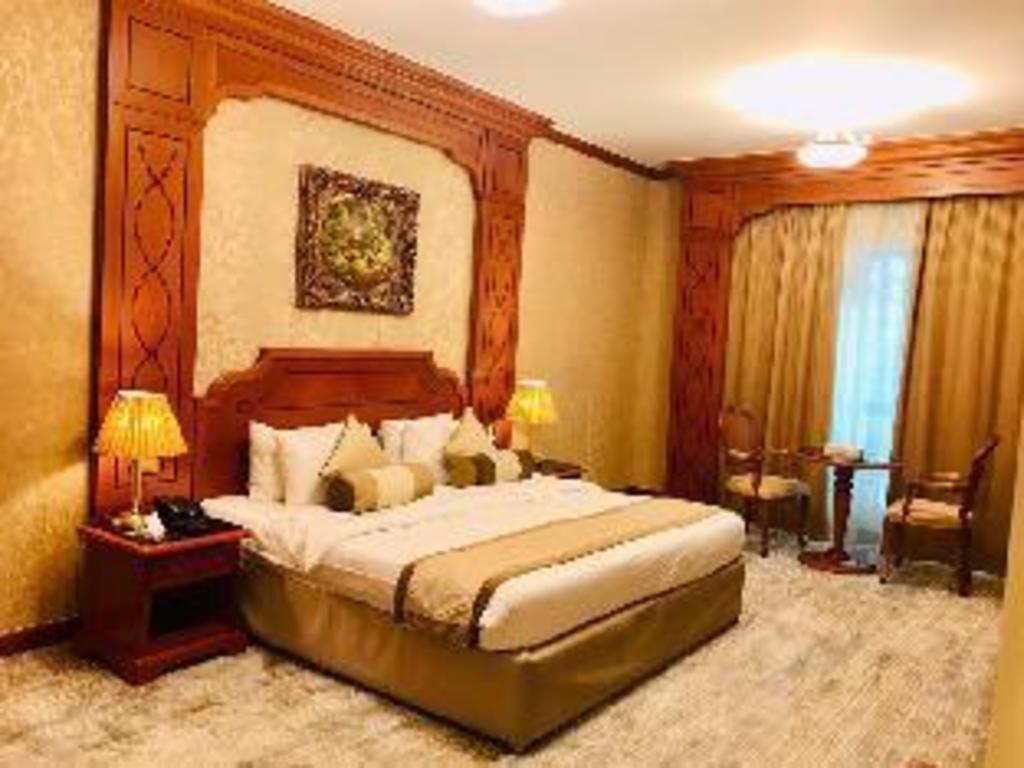 Royal Concorde Hotel & Suites — 7
