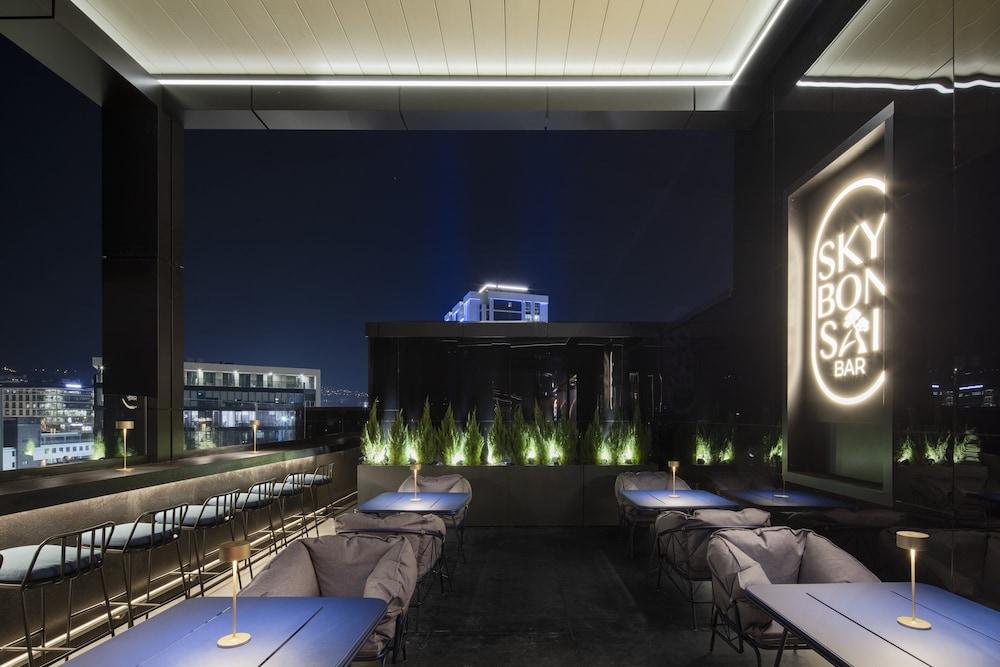 Crowne Plaza Sofia, an IHG Hotel — 8