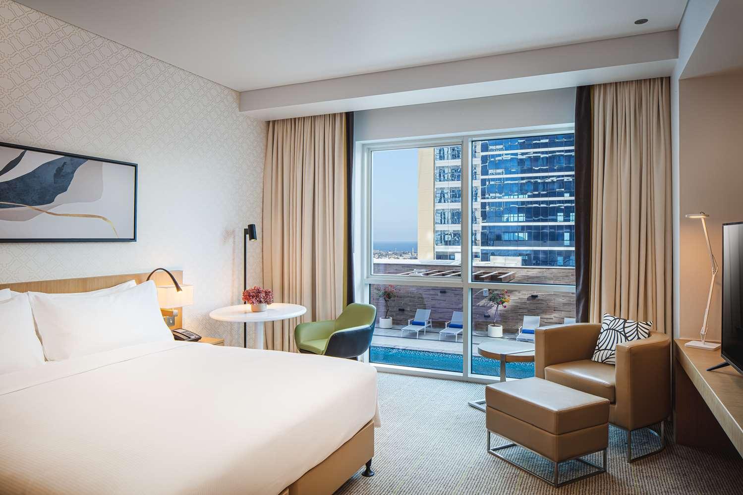 DoubleTree by Hilton Fujairah City — 5