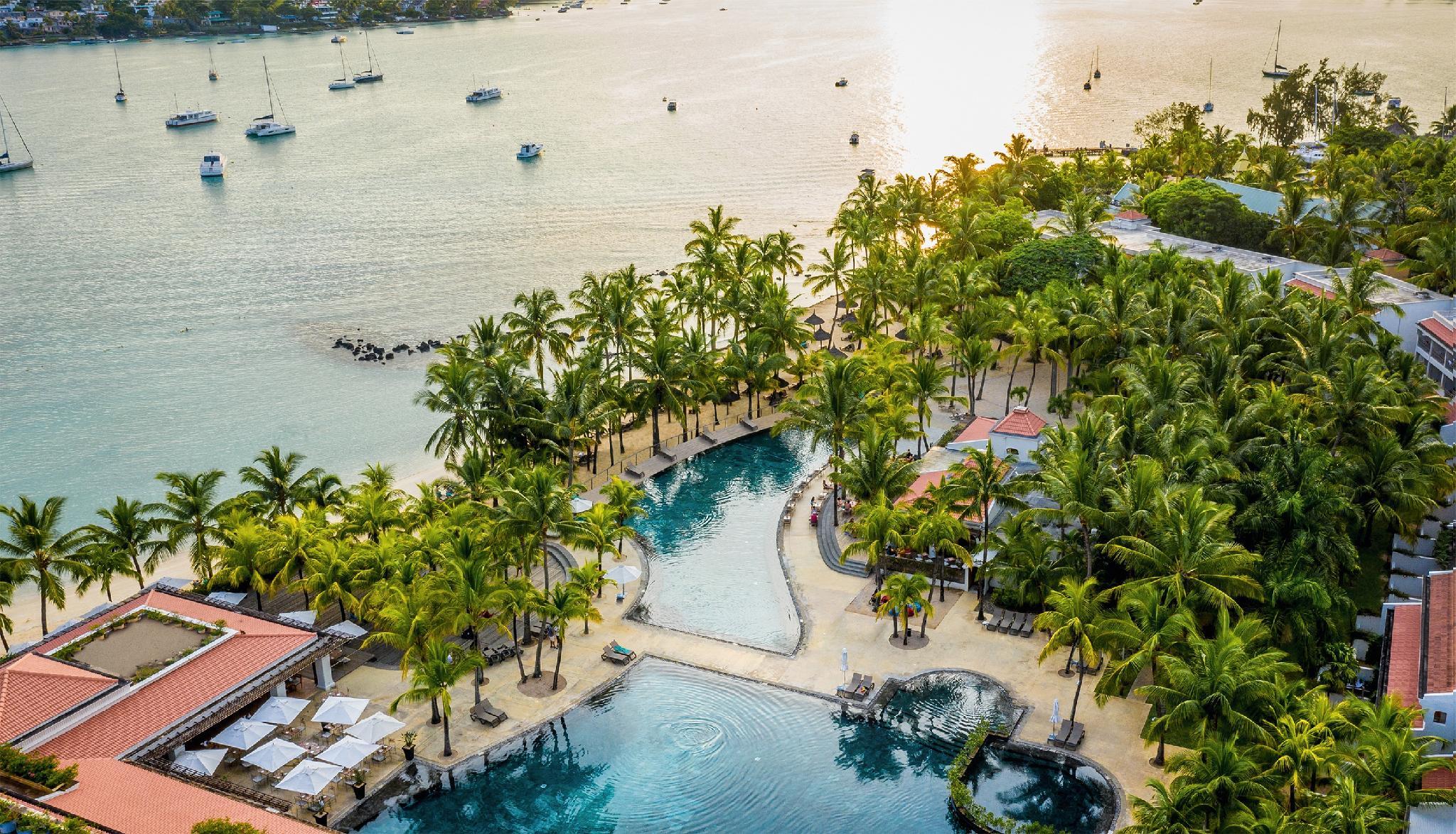 Mauricia Beachcomber Resort & Spa — 8