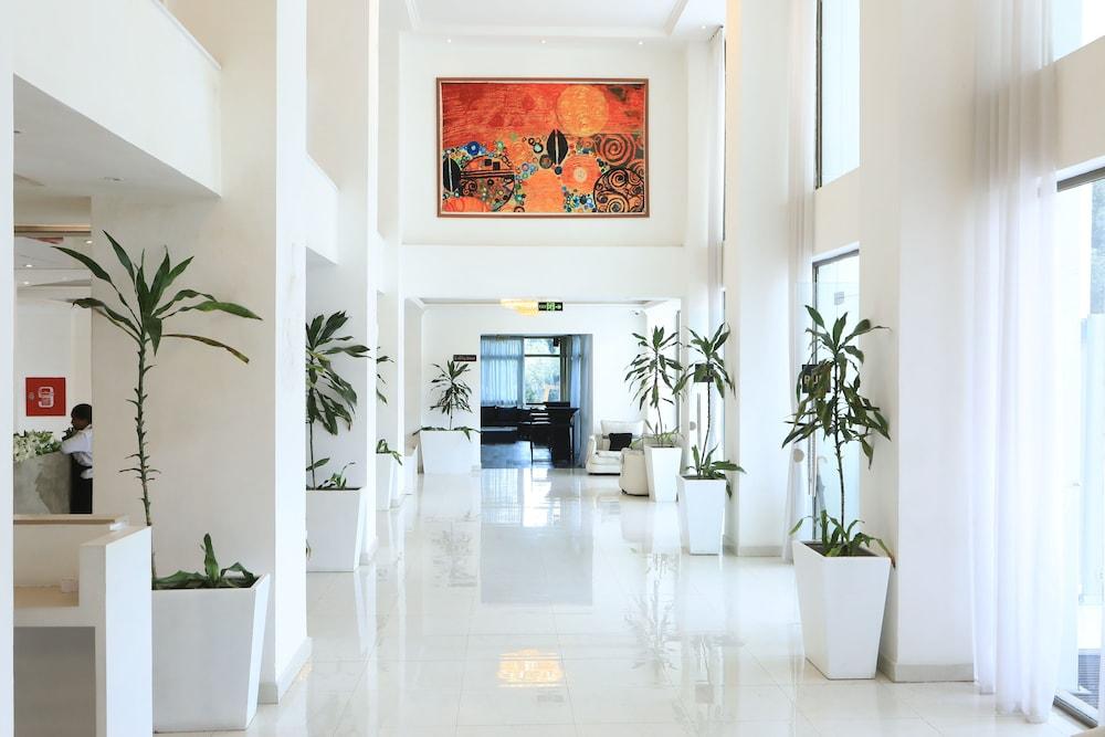 Hotel De Leopol International — 5