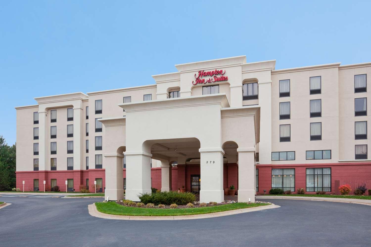 Hampton Inn & Suites Lino Lakes — 4