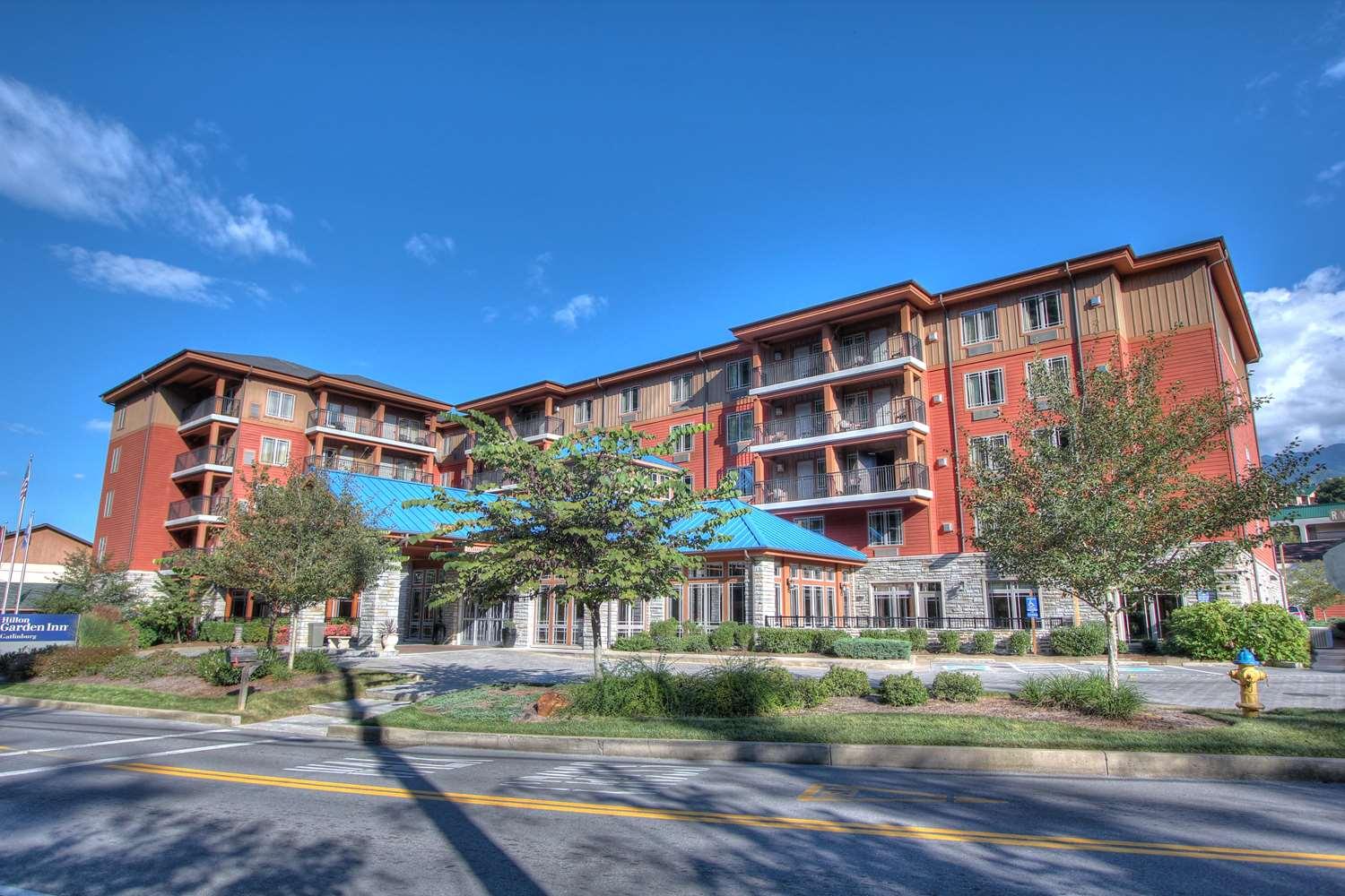 Hilton Garden Inn Gatlinburg — 10