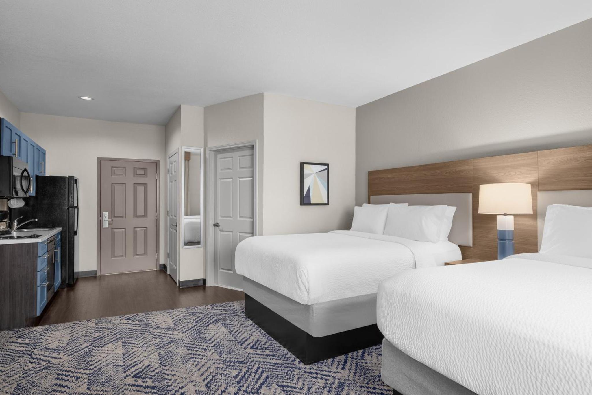 CANDLEWOOD SUITES ALEXANDRIA — 10