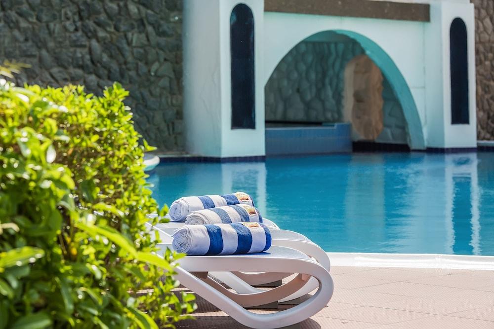 Marbella Resort — 6