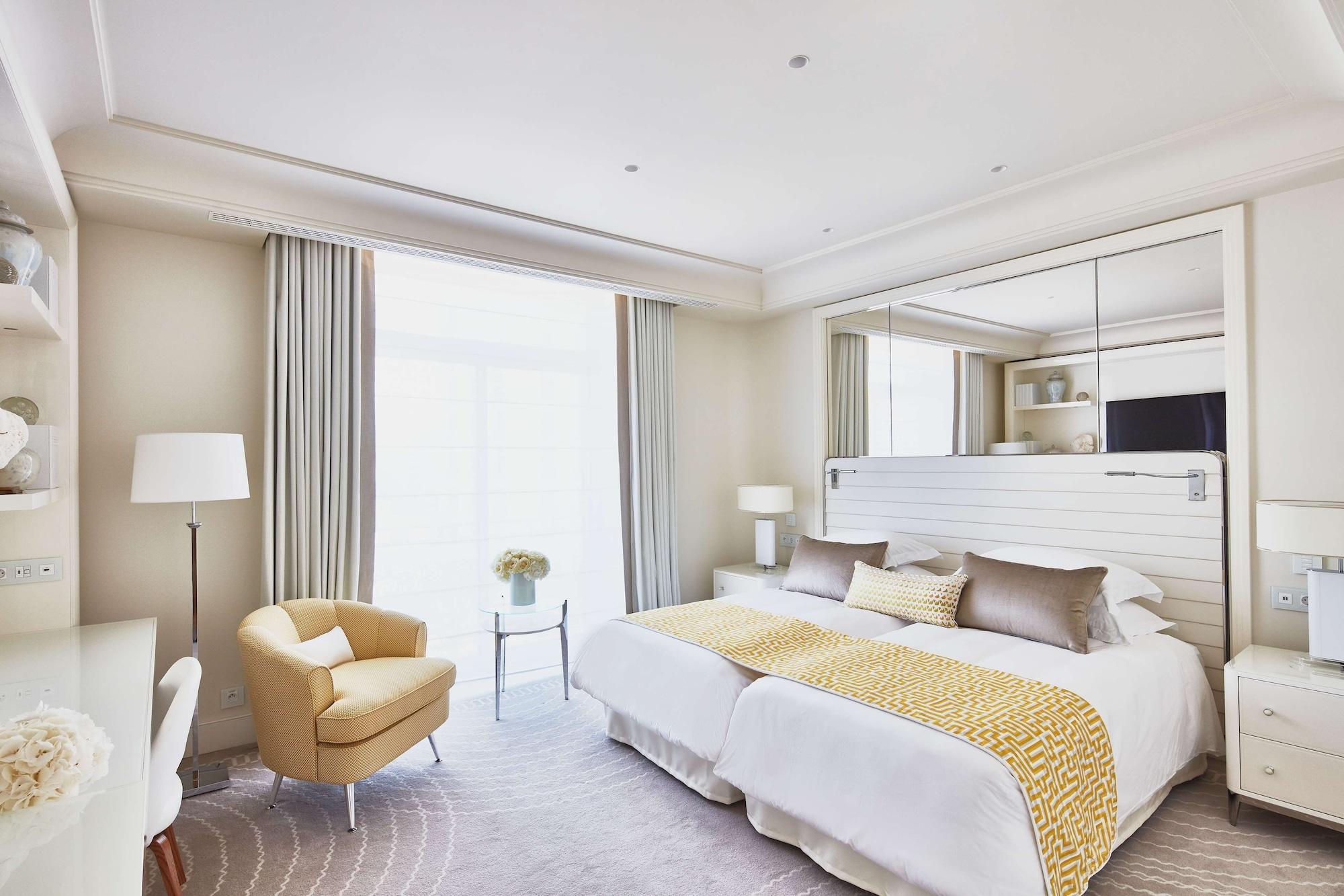 Hotel Martinez 6684 — 10
